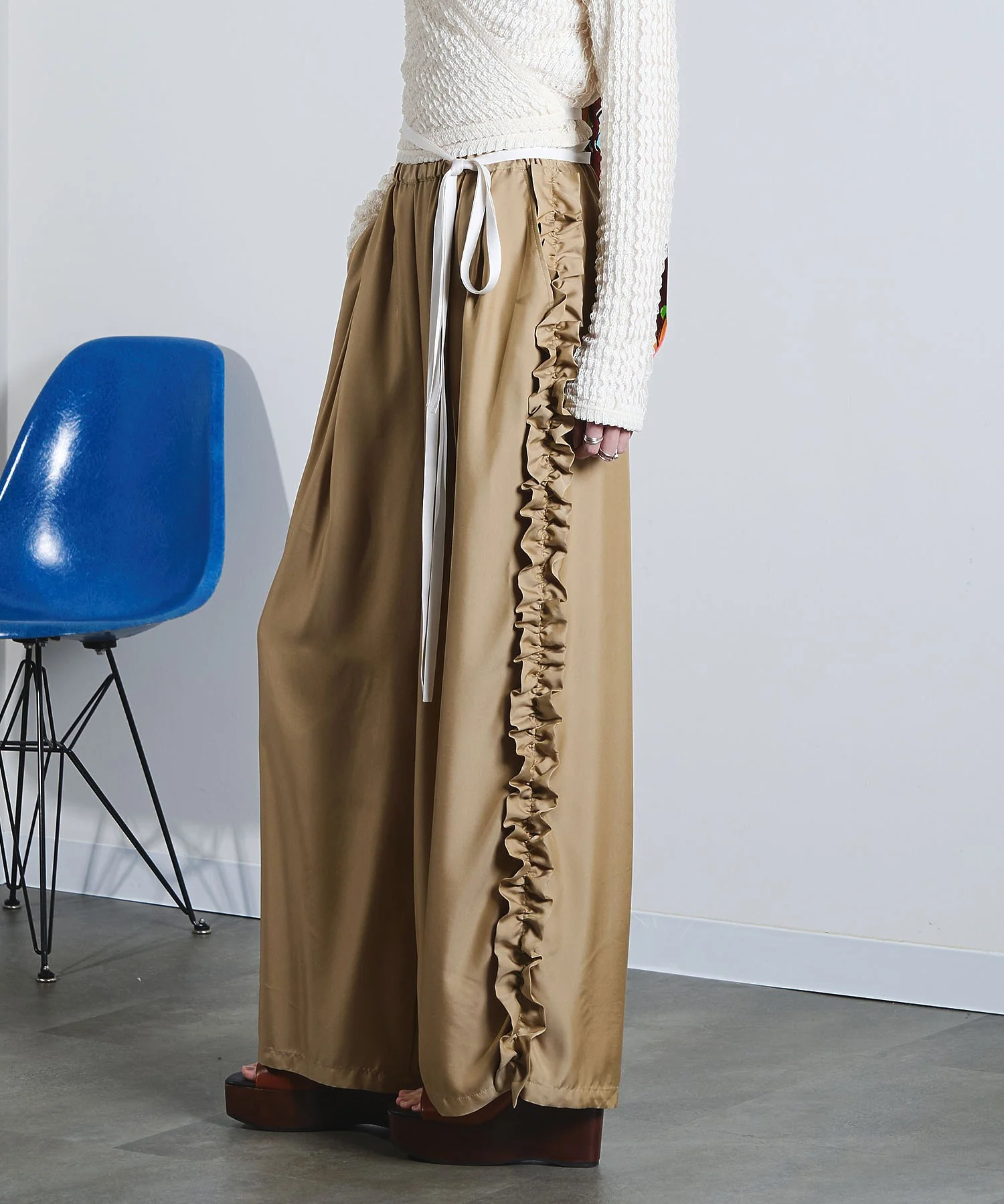 mici/SIDE FRILL PANTS - Image 8