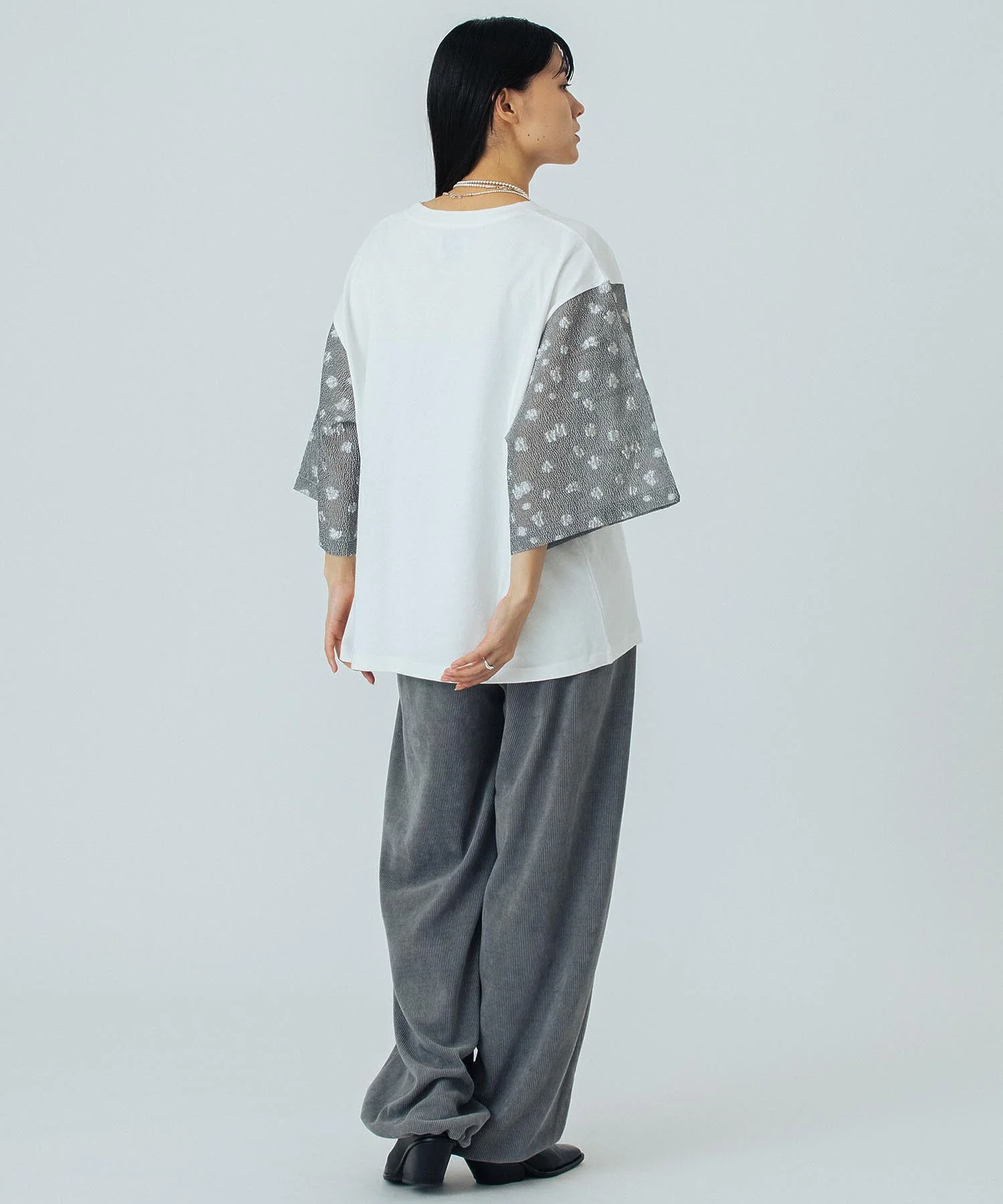 OKIRAKU×ROSEBUD/FLOWER SLEEVE GRAPHIC TOP - Image 12