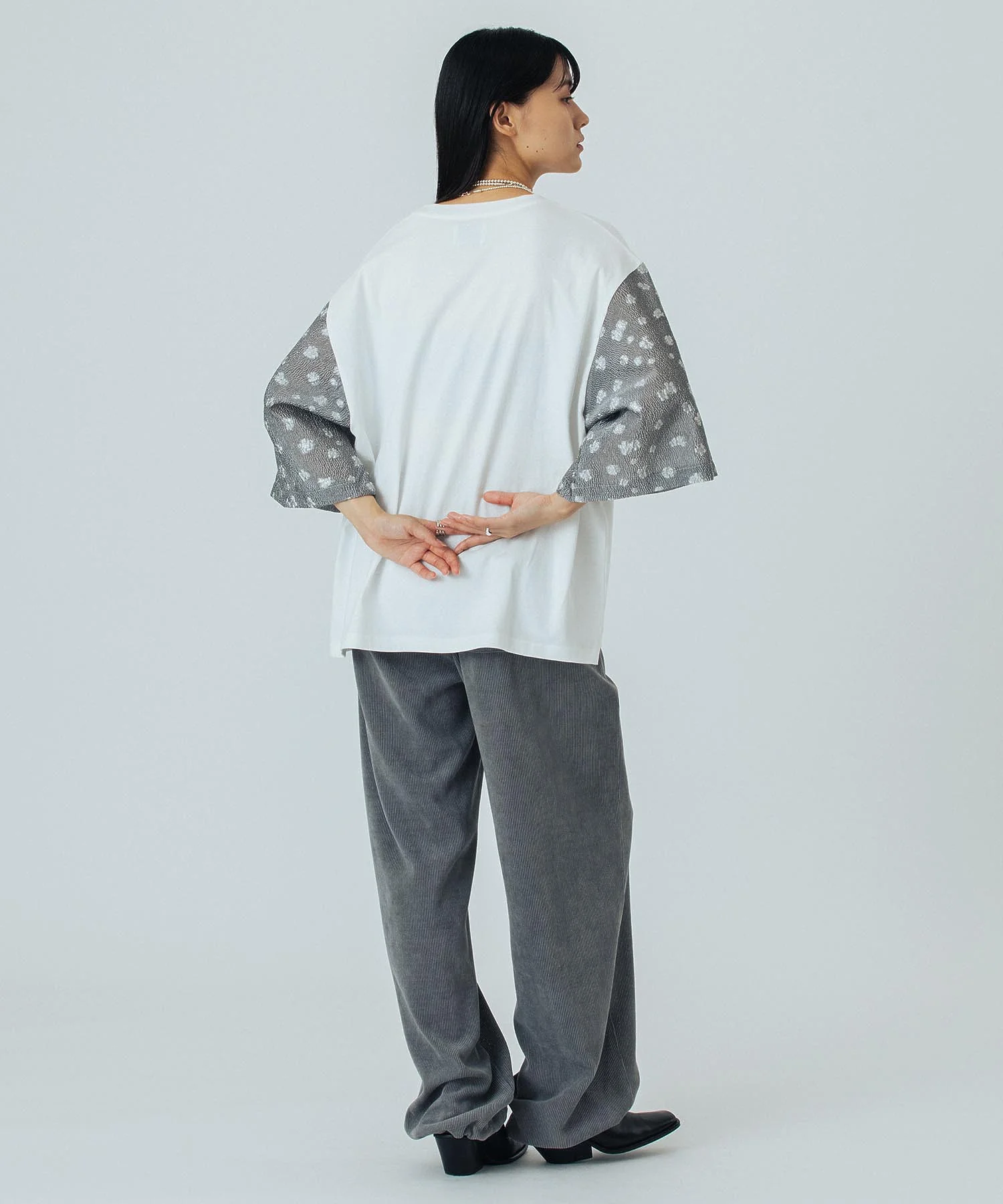 OKIRAKU×ROSEBUD/FLOWER SLEEVE GRAPHIC TOP - Image 13