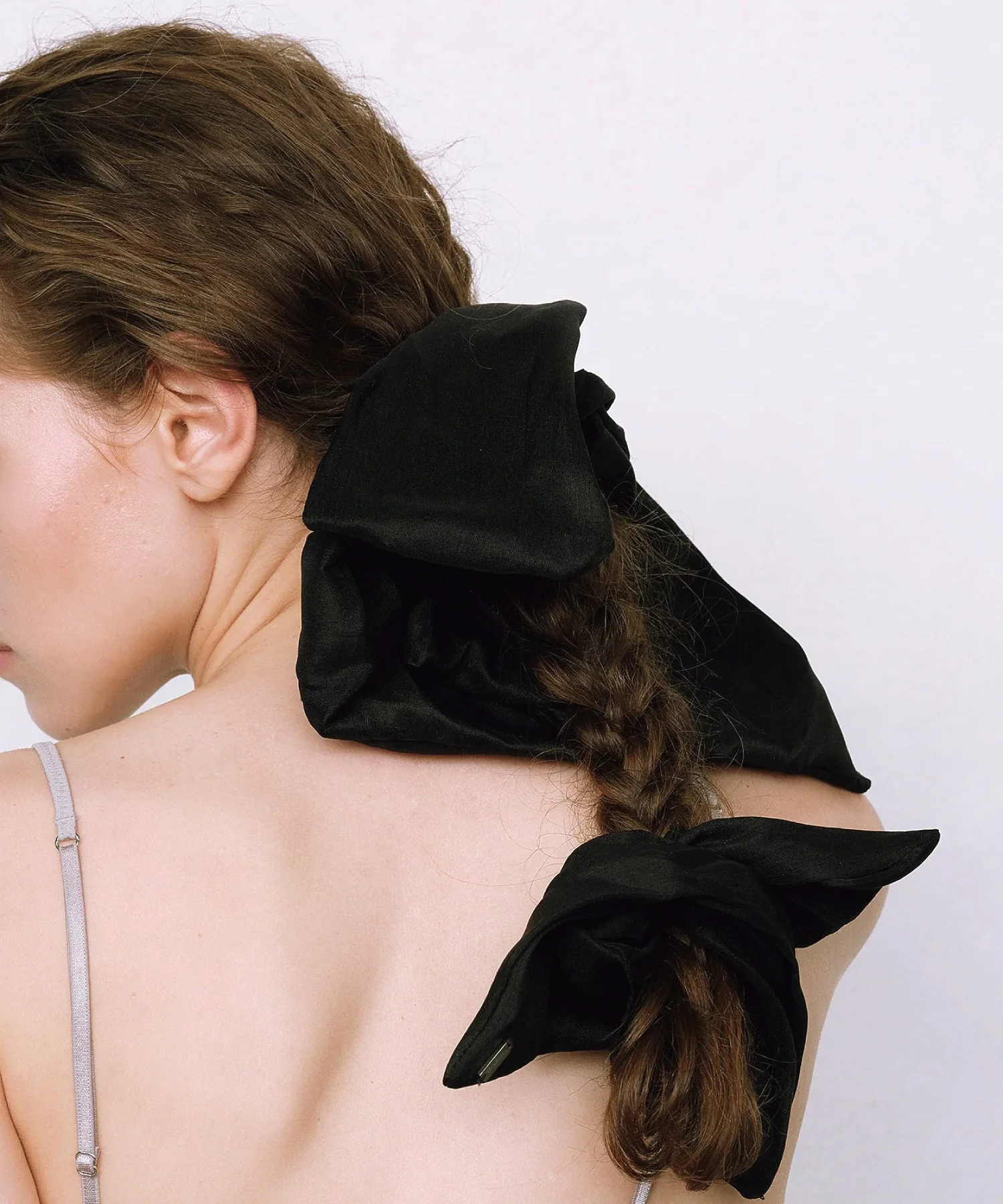 heyep/SILK SQUARE MIDIUM SCRUNCHIE