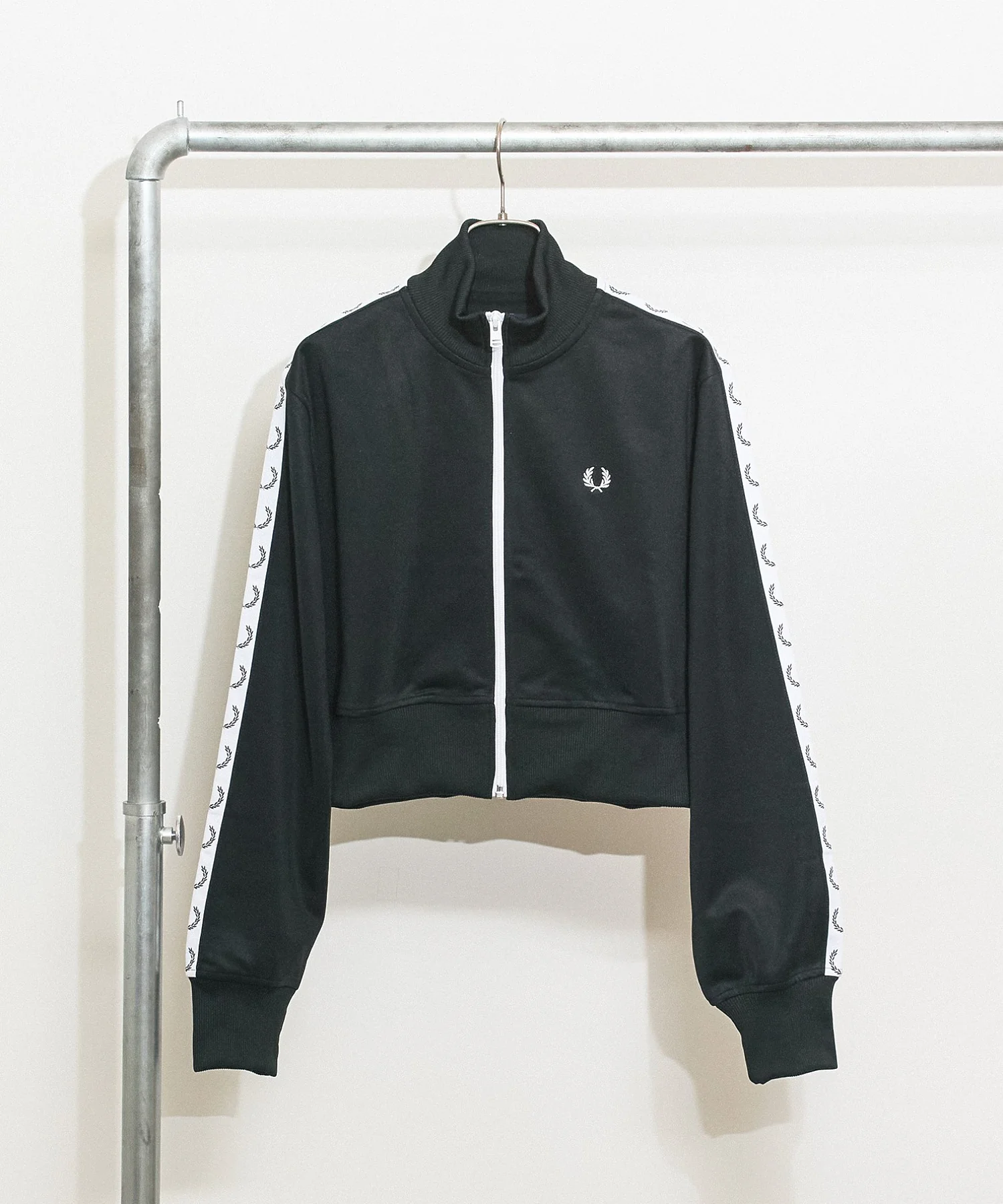 FRED PERRY/CROPPED TAPED TRACK JACKET