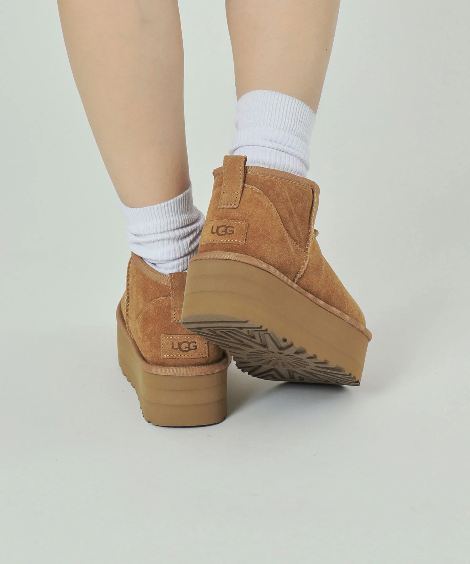 UGG/W CLASSIC ULTRA MINI PLATFORM - Image 5