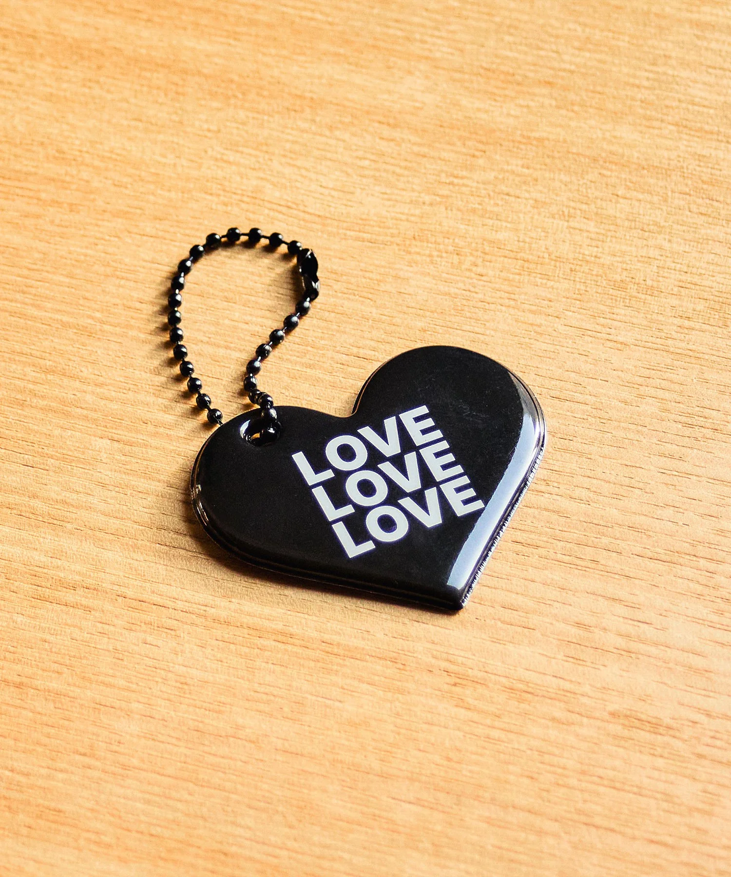 JAMMY FINGER/HEART KEY CHARM - Image 4
