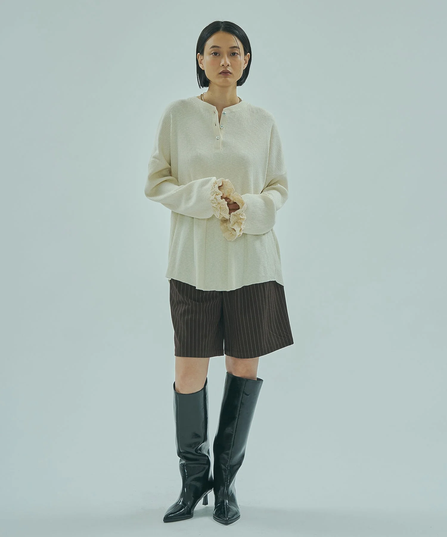 DOUBLE TUCK SHORT - Image 10