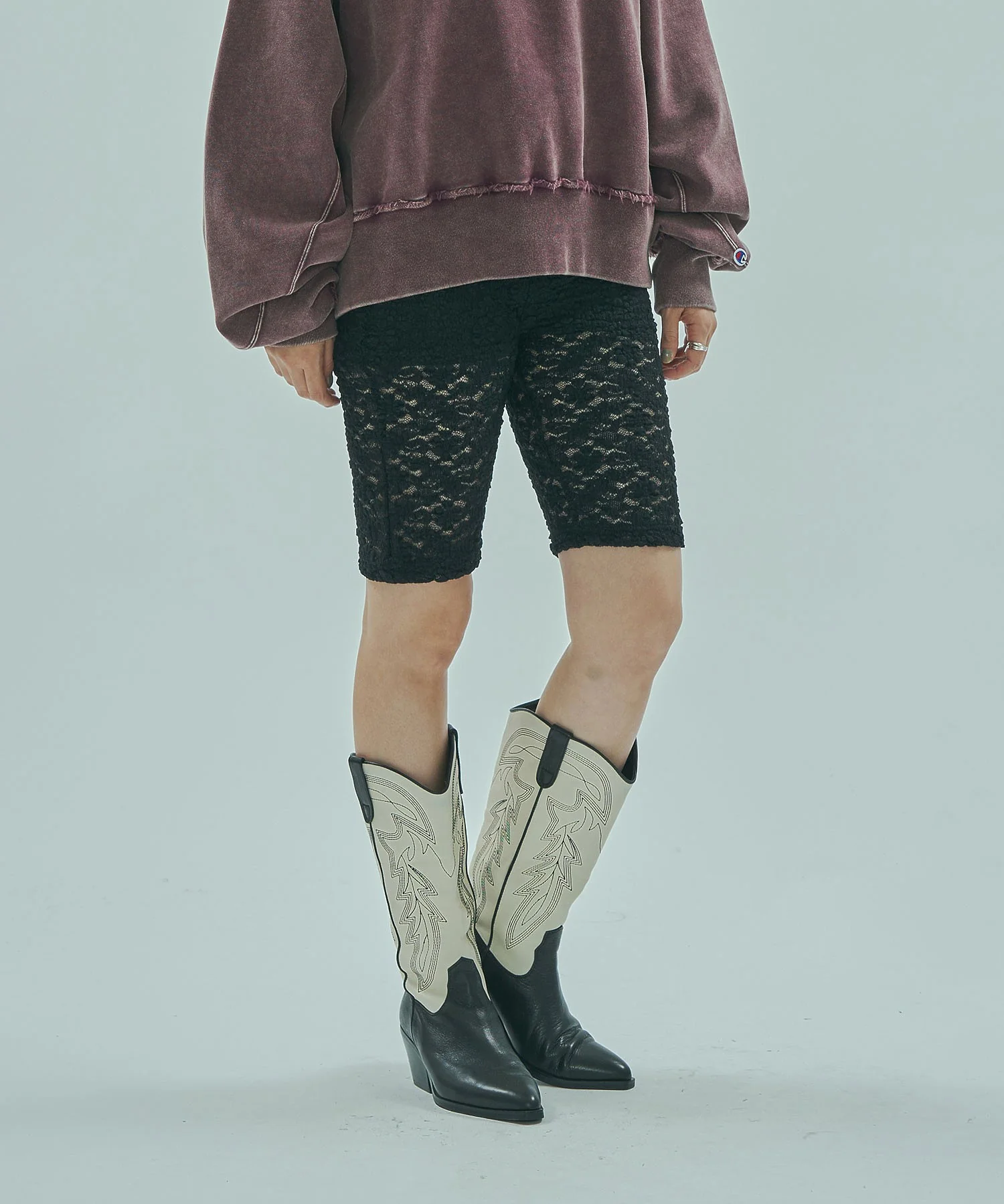 LACE HALF LEGGINGS - Image 2